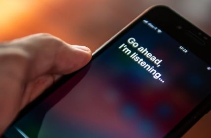 Apple hinkt bei generativer KI hinterher - warum? (Foto: AdobeStock - wachiwit 286672934)